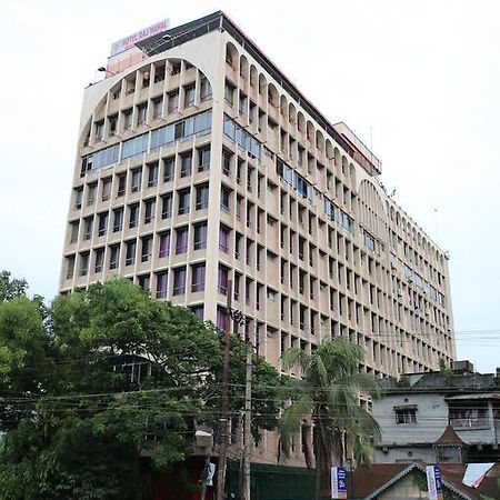 גווהטי Hotel Rajmahal מראה חיצוני תמונה