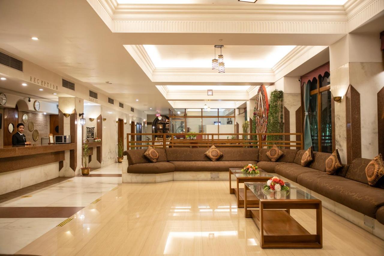 גווהטי Hotel Rajmahal מראה חיצוני תמונה