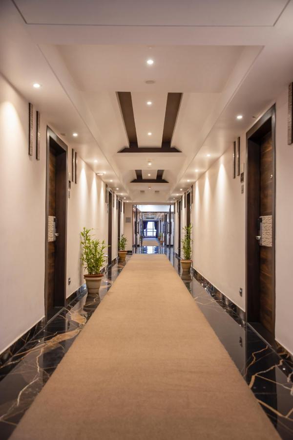 גווהטי Hotel Rajmahal מראה חיצוני תמונה