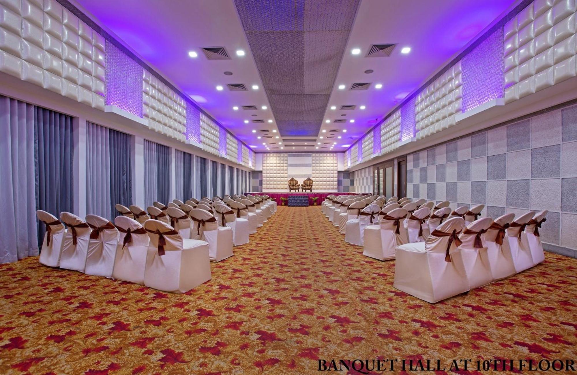 גווהטי Hotel Rajmahal מראה חיצוני תמונה